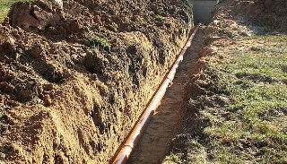 Копка траншей для водопровода в Каменске-Уральском: цена за метр от 923 руб.